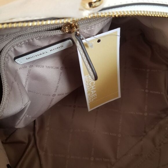 🆕️💥Michael Kors Duffle Satchel bag - Picture 3 of 15